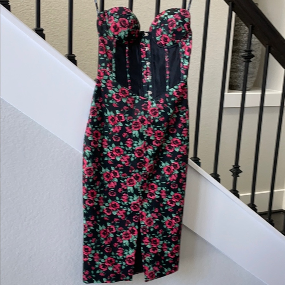 Lavish Alice Corset Dress - Picture 5 of 10